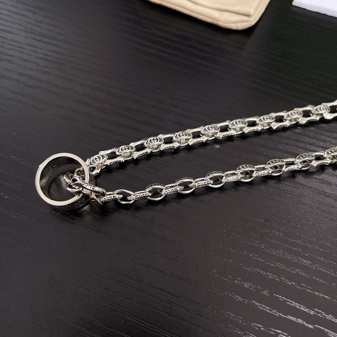 Gucci GG Ring Vintage Necklace