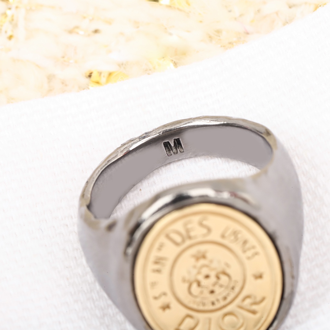 Dior Pentagram Ring