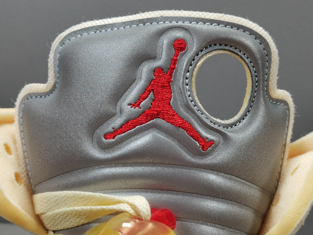 Off-White™ x Air Jordan Retro 5SailCT8480-100