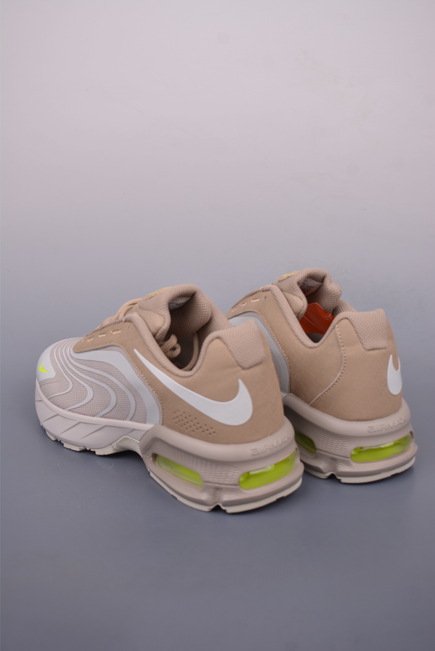 NIKE AIR MAX FIRE 2025 