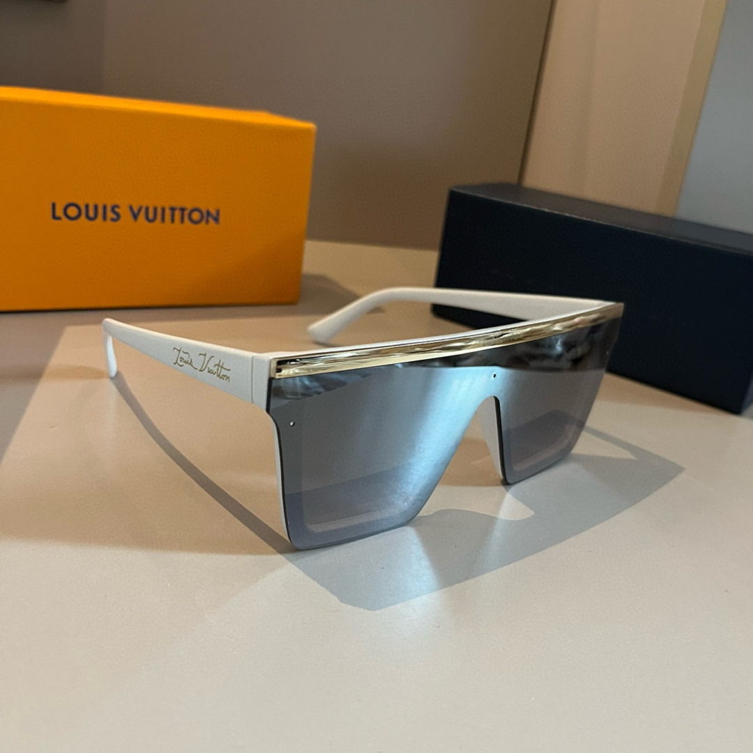 Louis Vuitton square-frame sunglasses