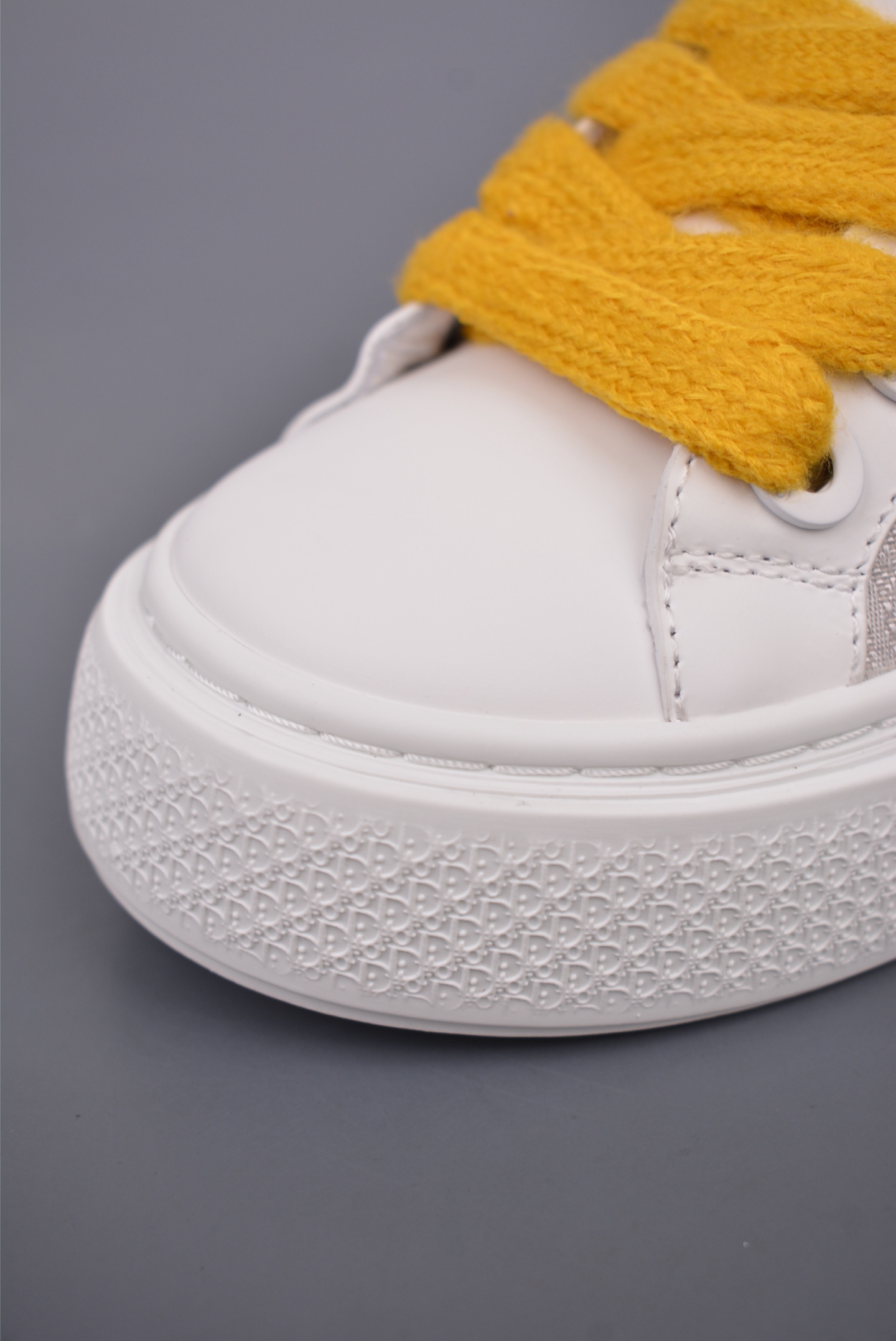 Dior B33 Low Top Sneakers Yellow and White Snake Year Limited Edition 3SN303ZEY2936