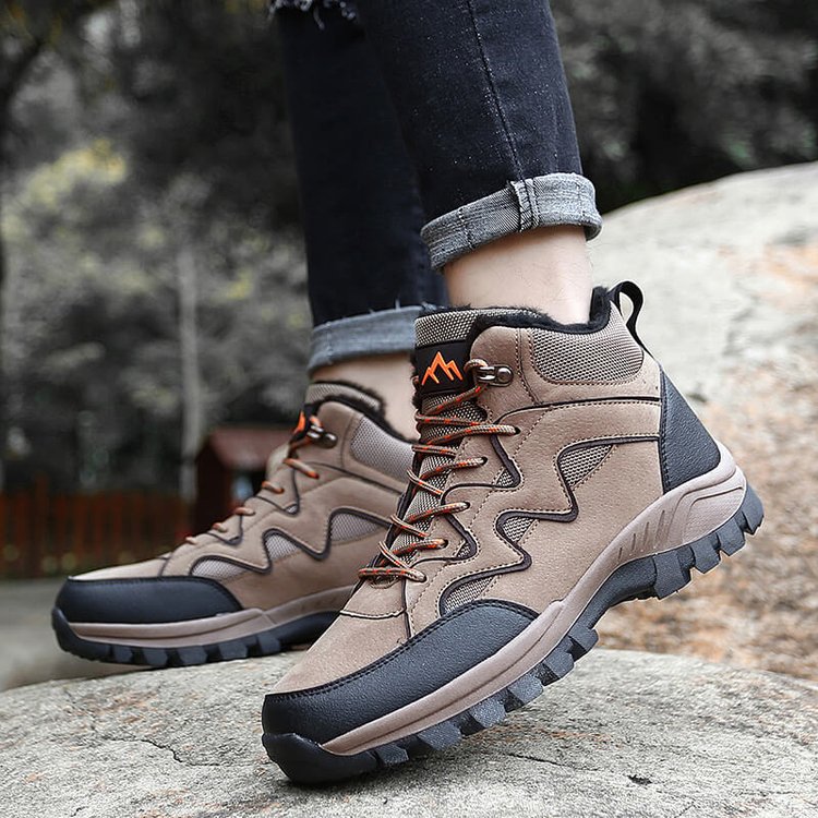 Men's High-Top Plush Outdoor Hiking Shoes