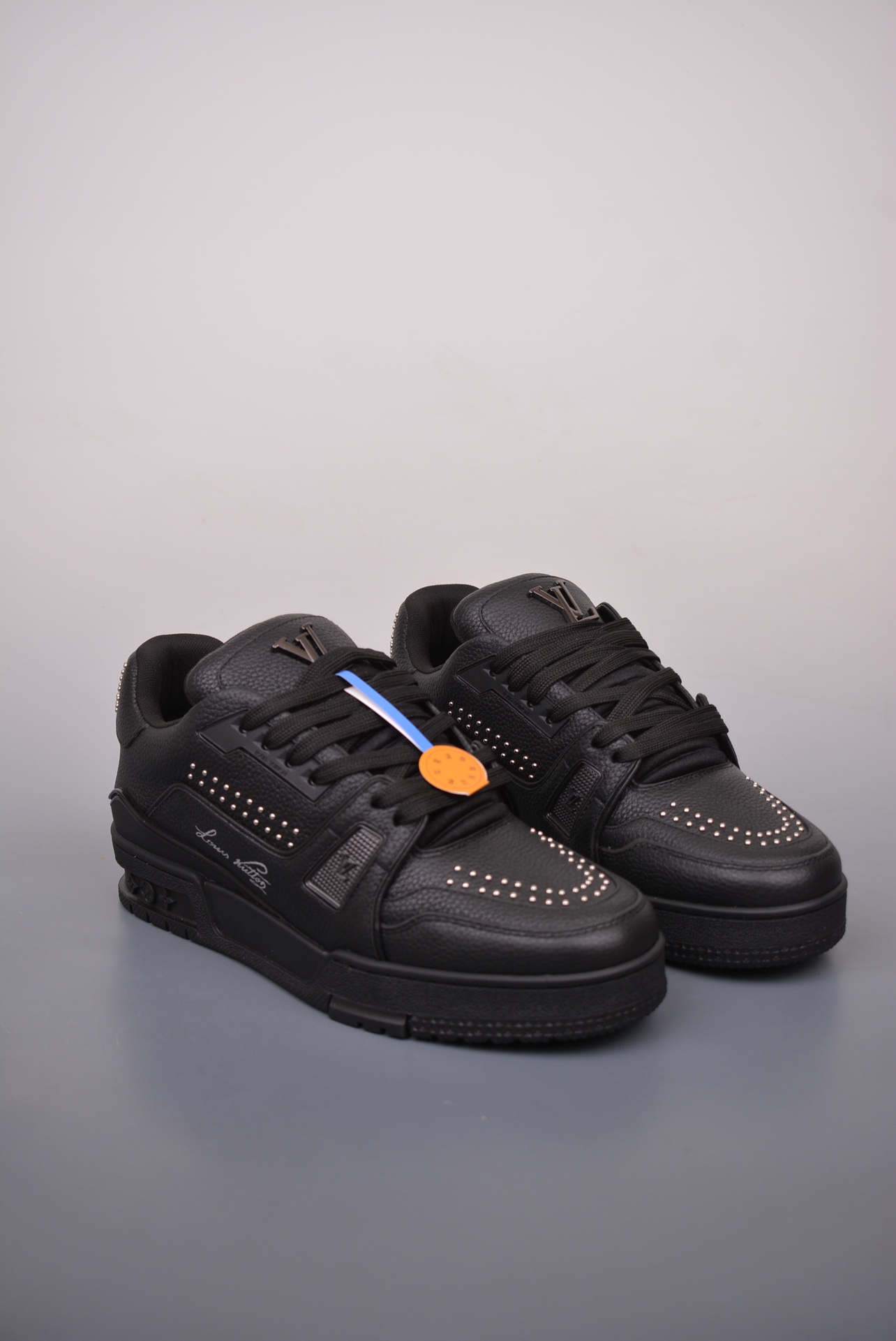2021 Louis Vuitton Trainer Limited Edition Rivet Black