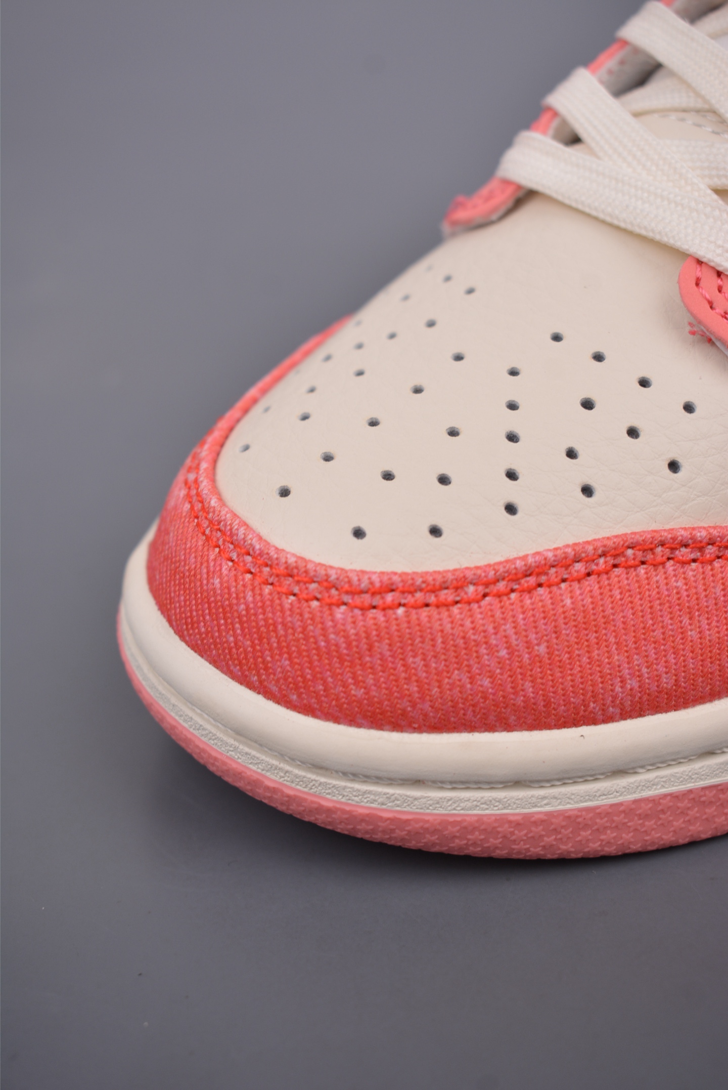 Comme des Garcons x Nike By You SB Dunk Low Retro SP Pink Beige KK1333-023