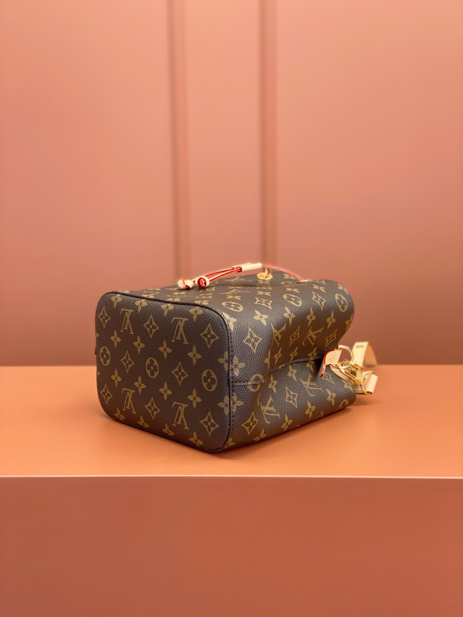 Louis Vuitton NÉONOÉ BB Bag M46581