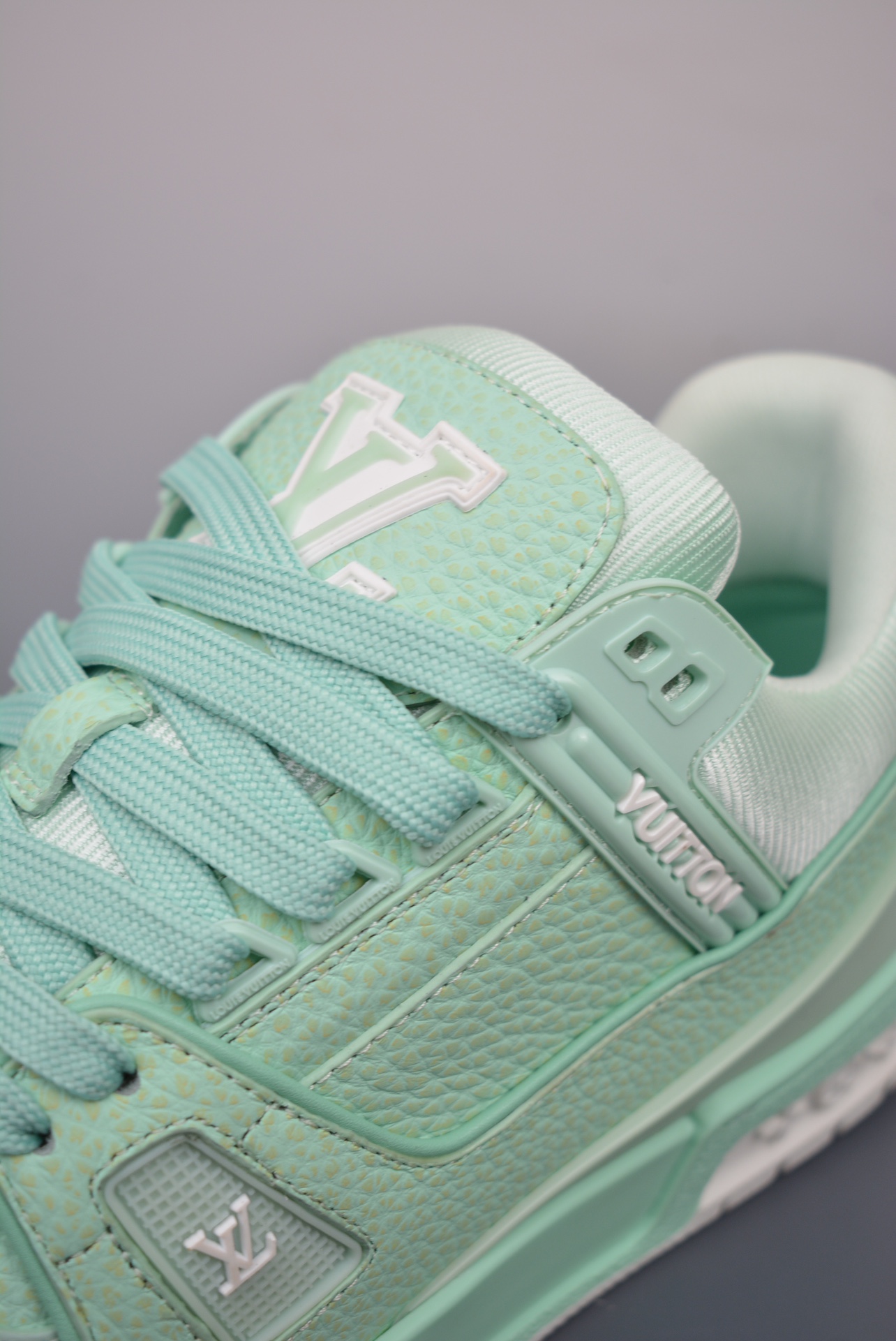 Louis Vuitton Trainer Sneaker Low Vanilla Green Tea White 1ACQ80