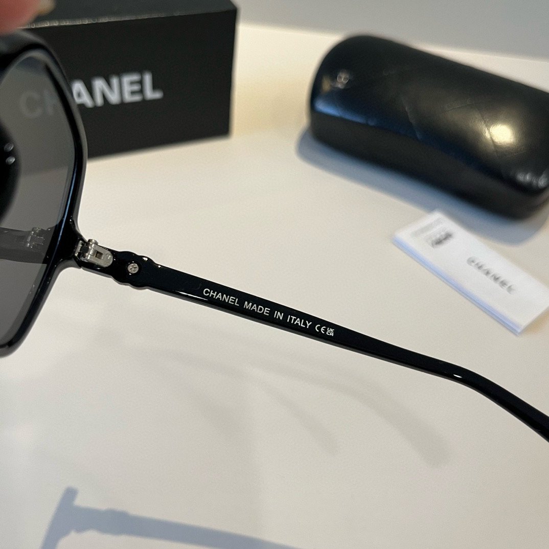 Chanel round frame sunglasses