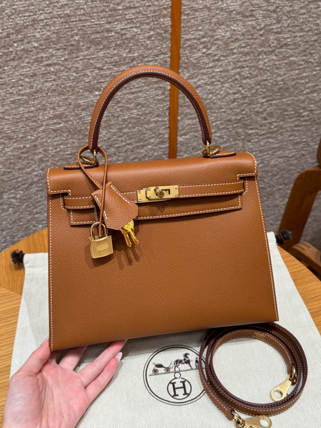 Hermès Kelly 37gold Handbag (Handmade to Order)