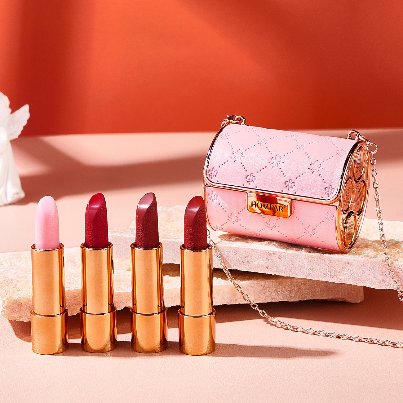 HOT SALE🔥Waterproof Non-Stick Cup Long Lasting Retractable 4 Colors Leather Bag Lipstick Set
