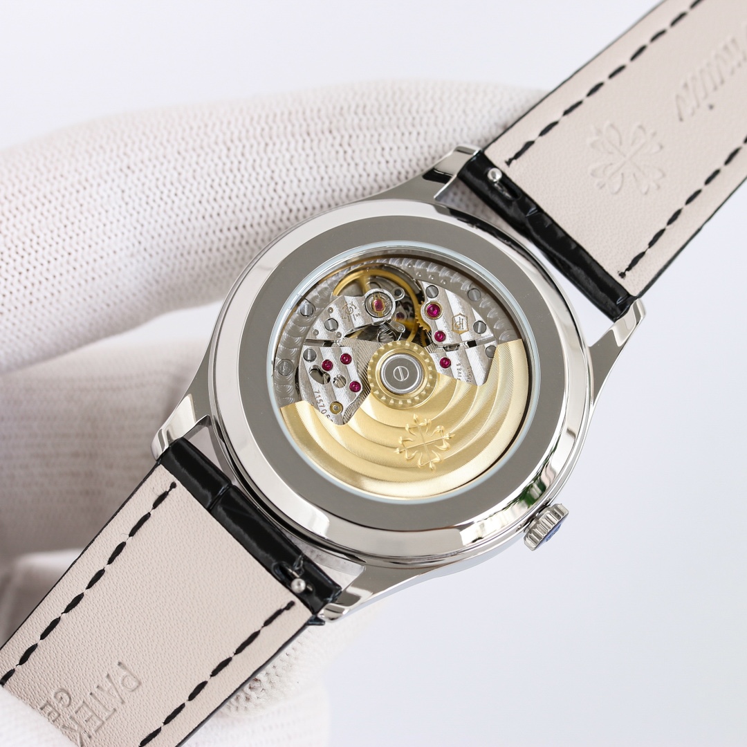 Patek Philippe Classic Watch Series 5196G