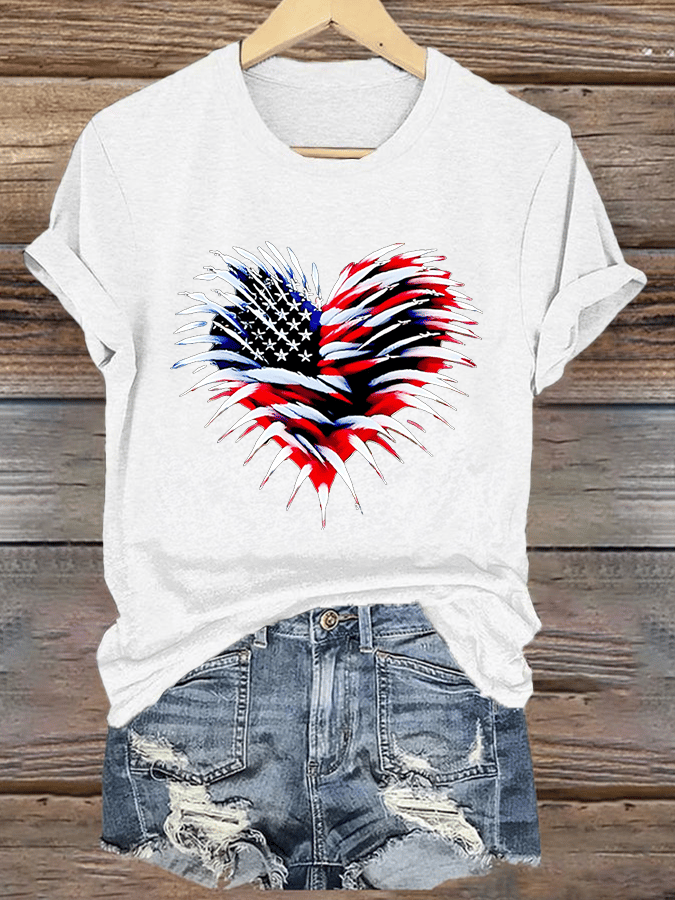 Womens Retro Independence Day Flag Heart Fireworks Print T-Shirt
