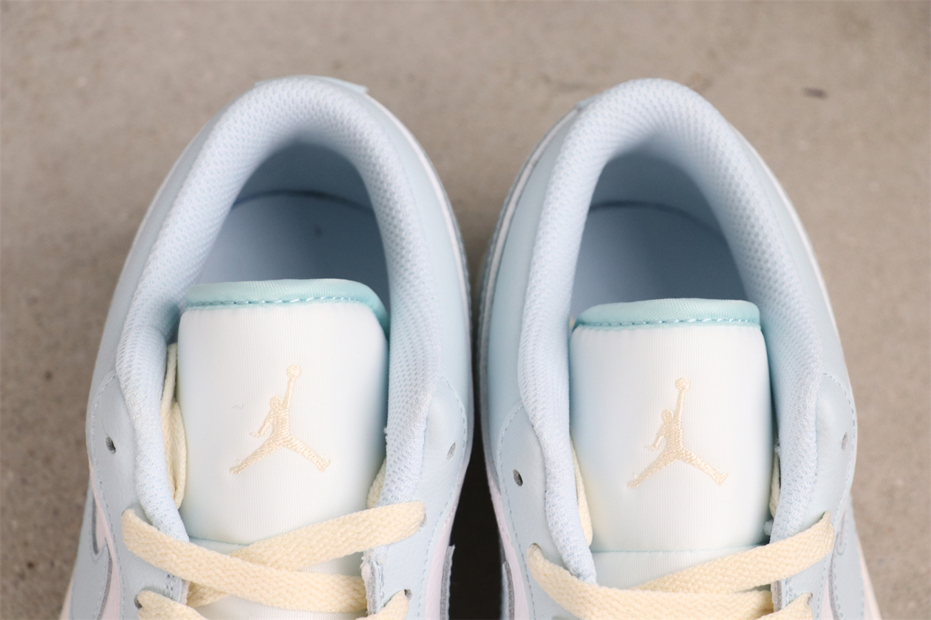 Air Jordan 1 Low SE Glacier Blue HJ5999-400