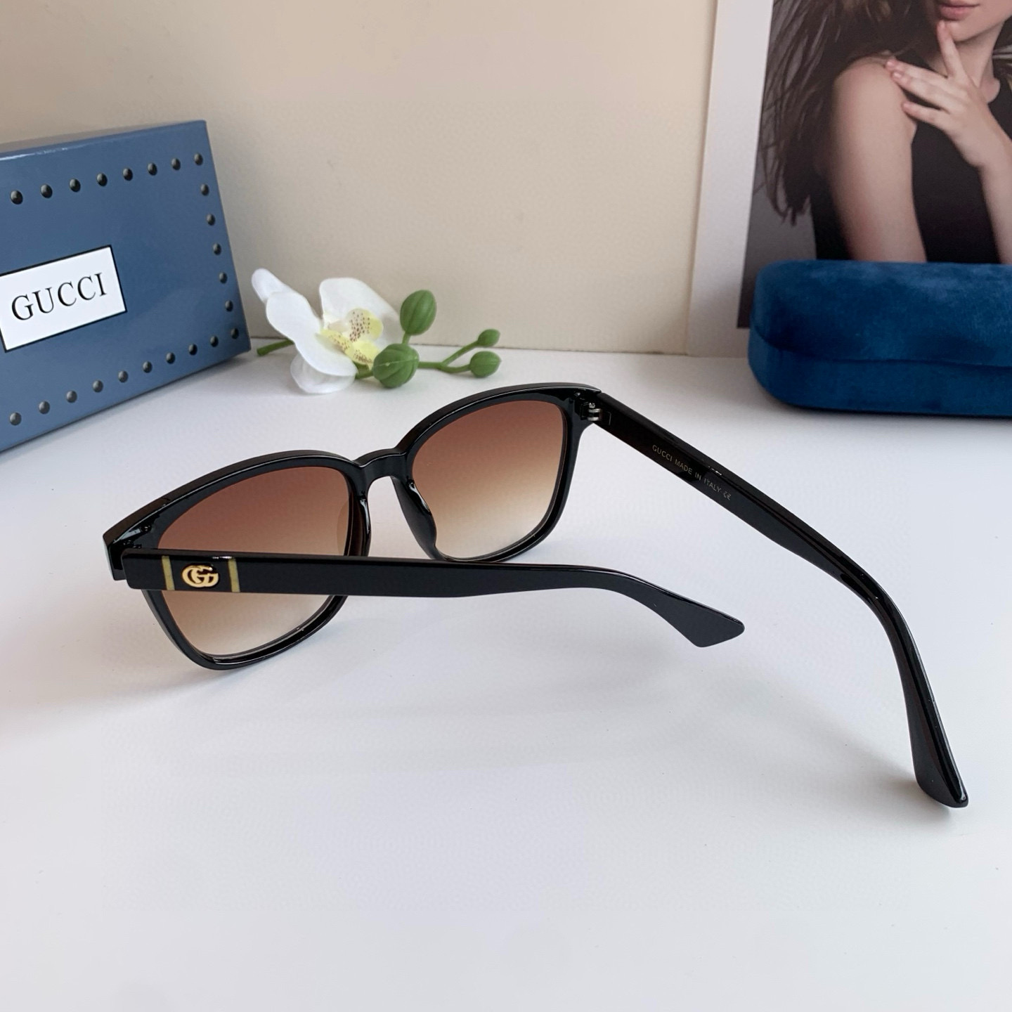 Gucci Round Frame Sunglasses