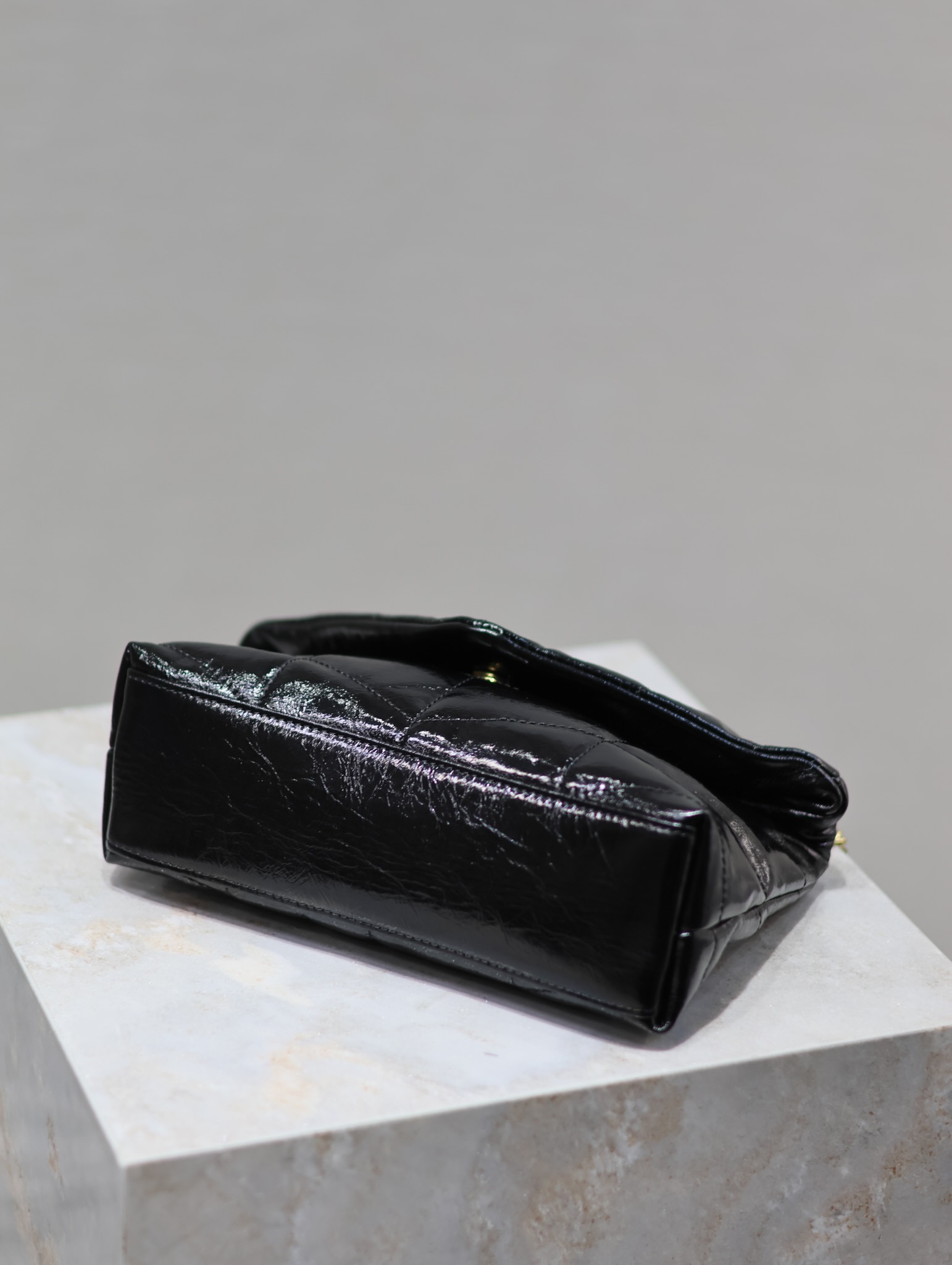 Yves Saint Laurent Loulou Puffer mini chain bag 759337