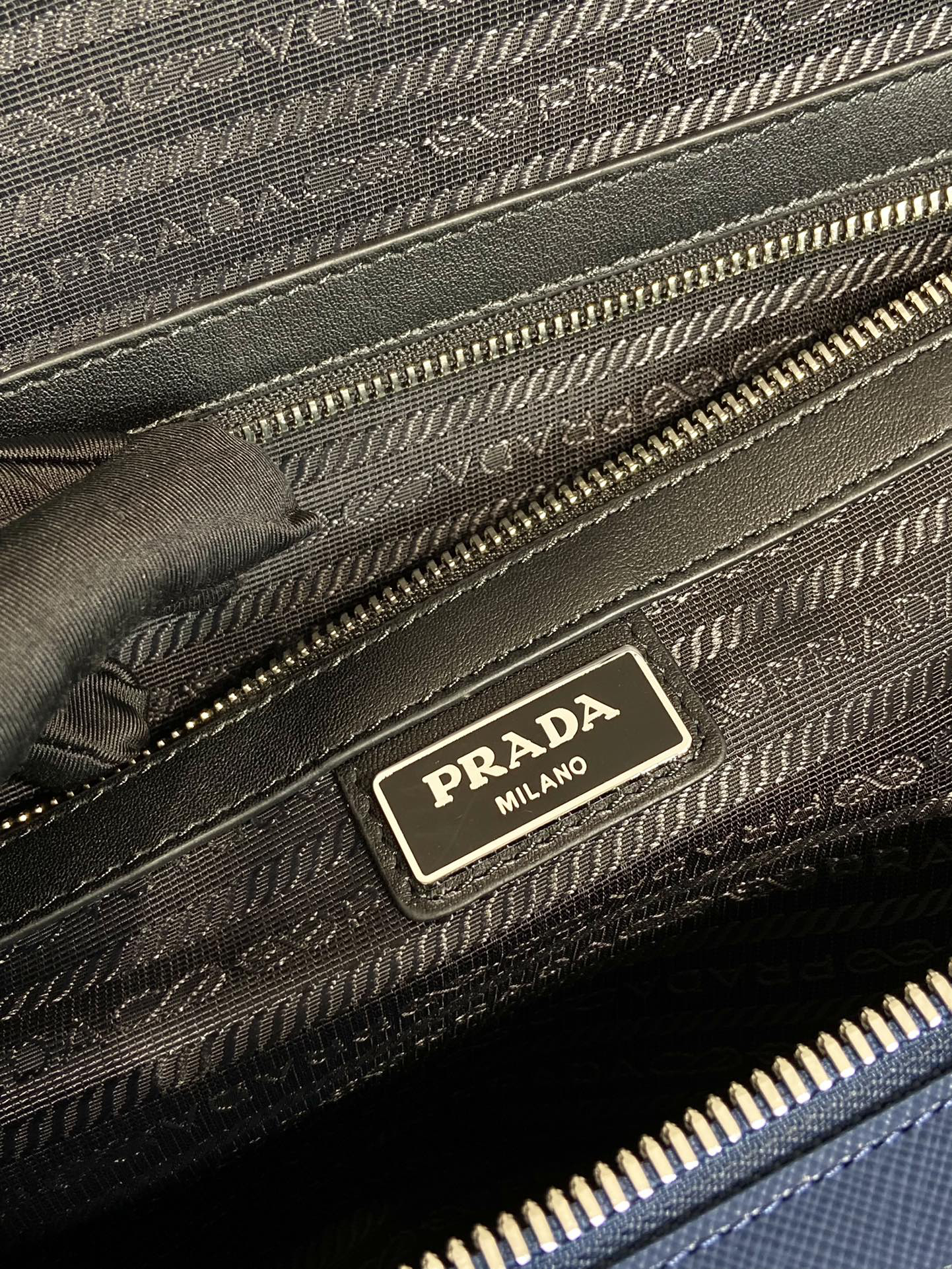 Prada New Travel Bag 2VC018
