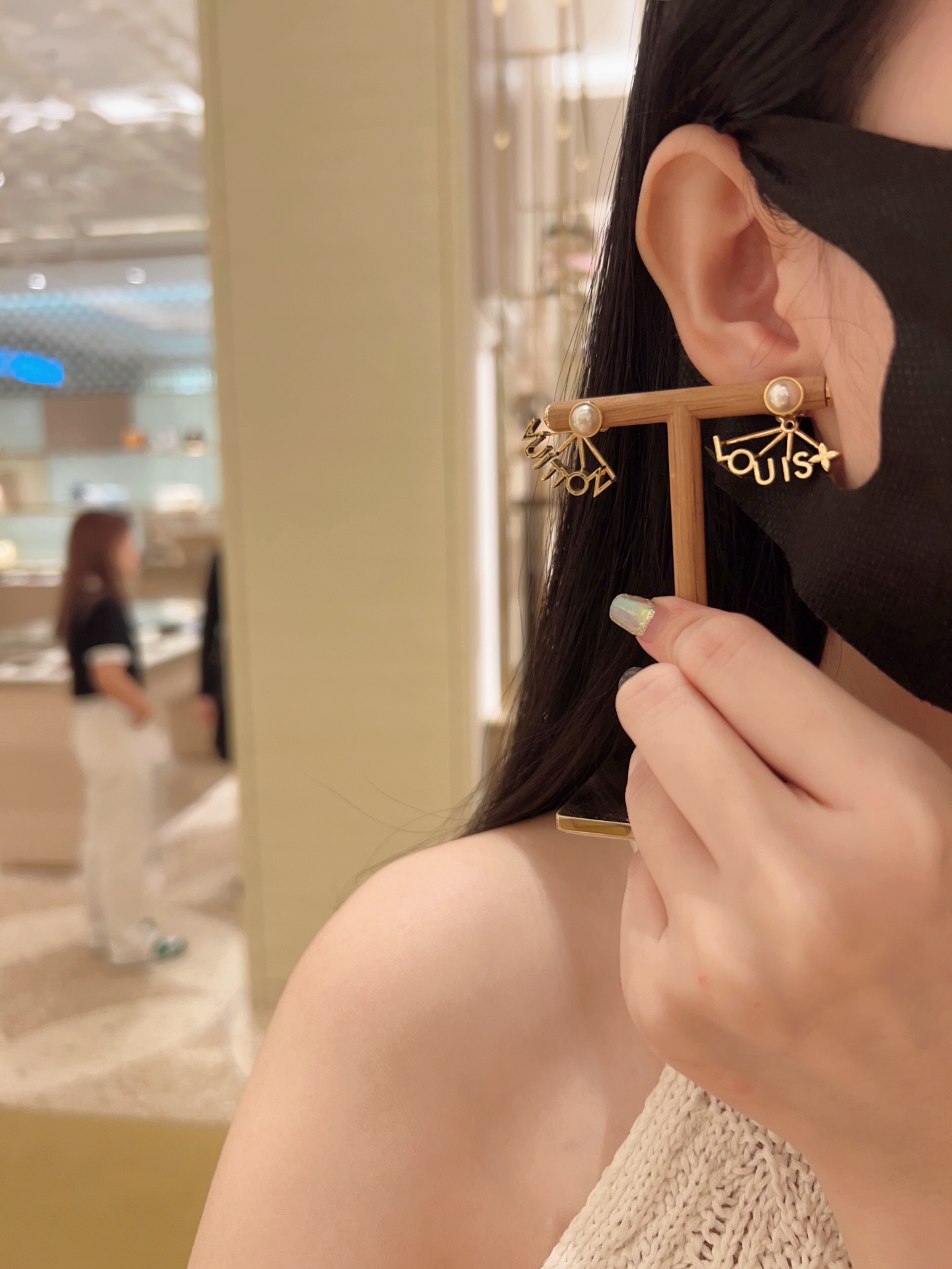 Louis Vuitton Flowergram Stud Earrings