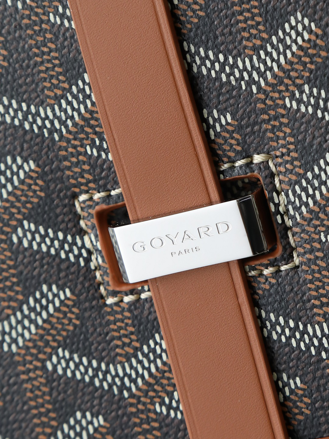 Goyard belvedère shoulder bag 244