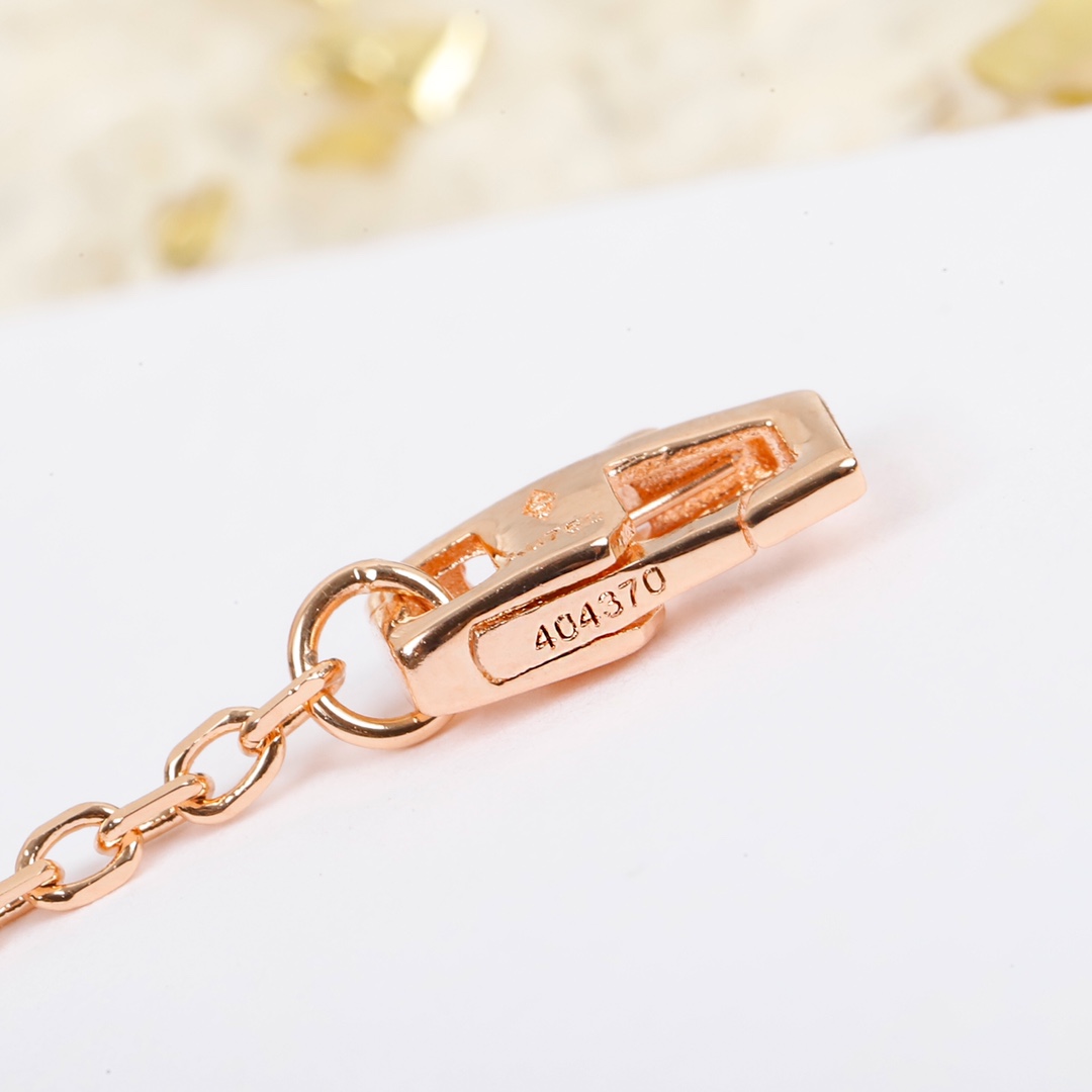 Louis Vuitton COLOR BLOSSOM BB Gold Agate Necklace