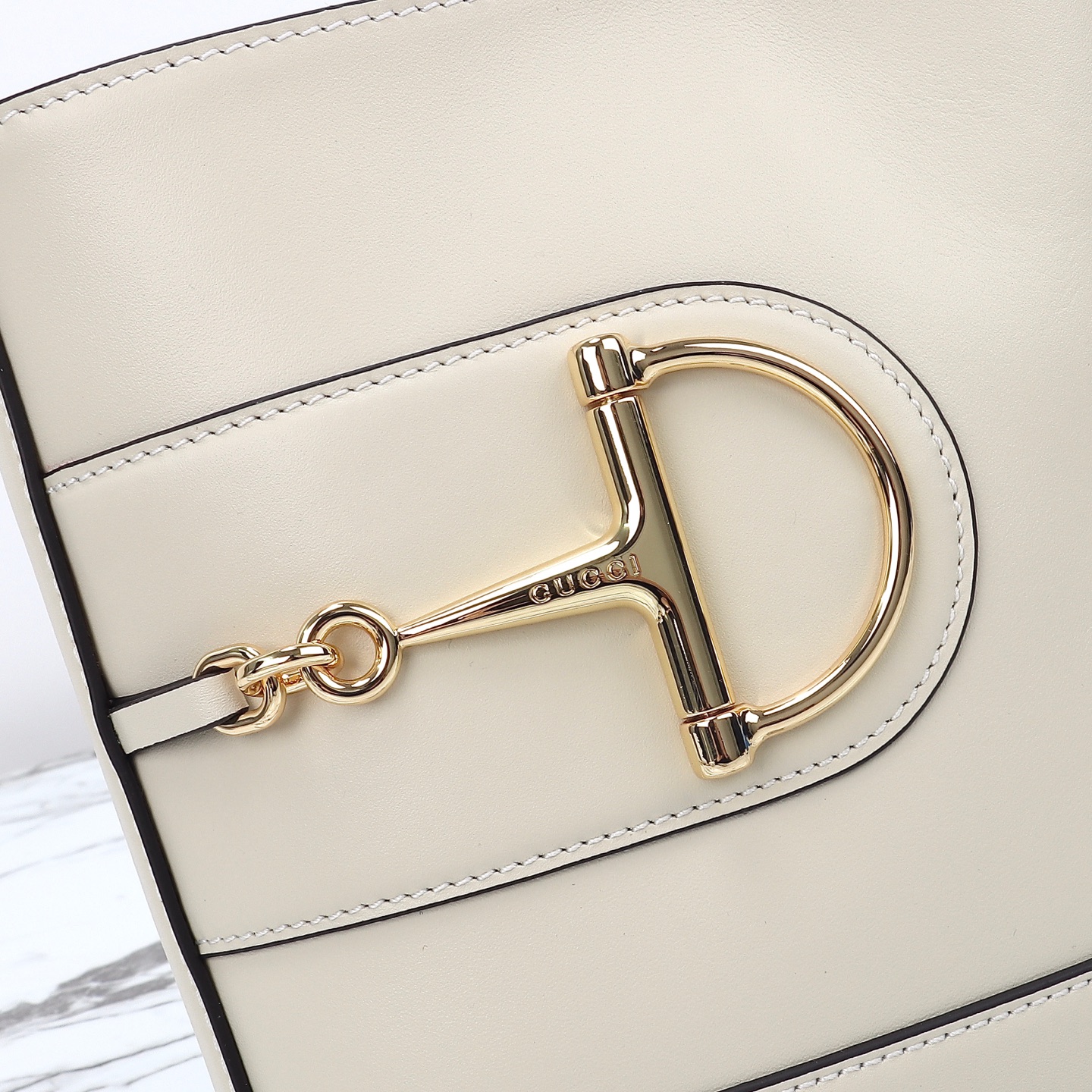 Gucci 73 small bucket bag ‎833665 AAEC2 9540