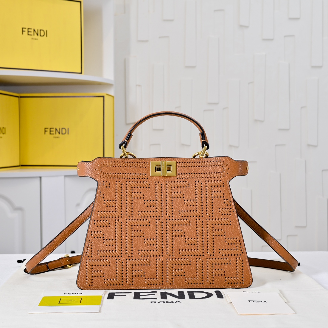 FENDI ekaboo iseeu small bag 3372