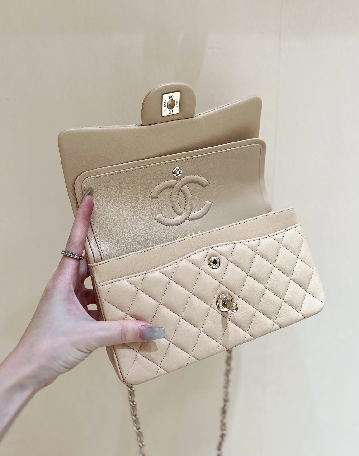 Chanel 25C handle long box AP4404