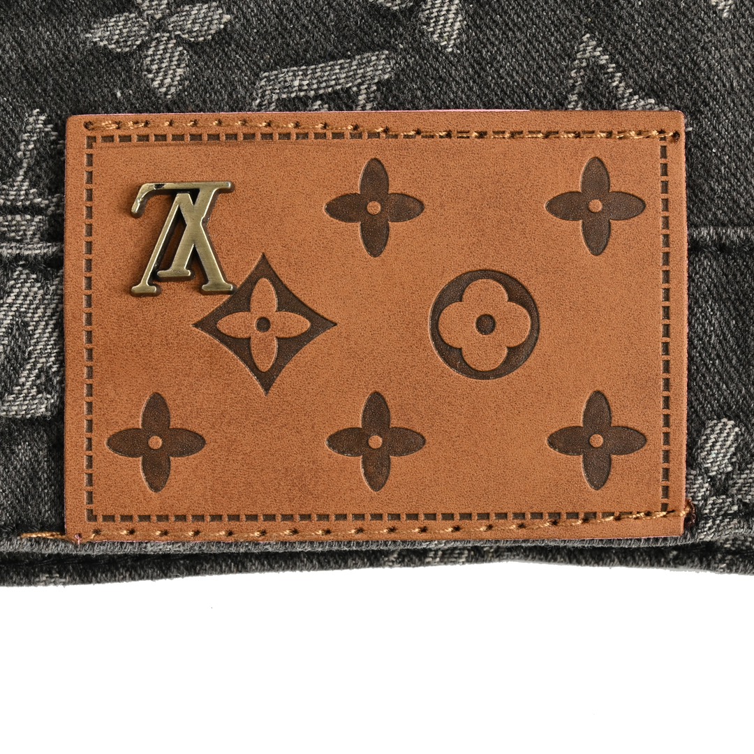 Louis Vuitton 24Fw Jeans with Monochrome Embroidery