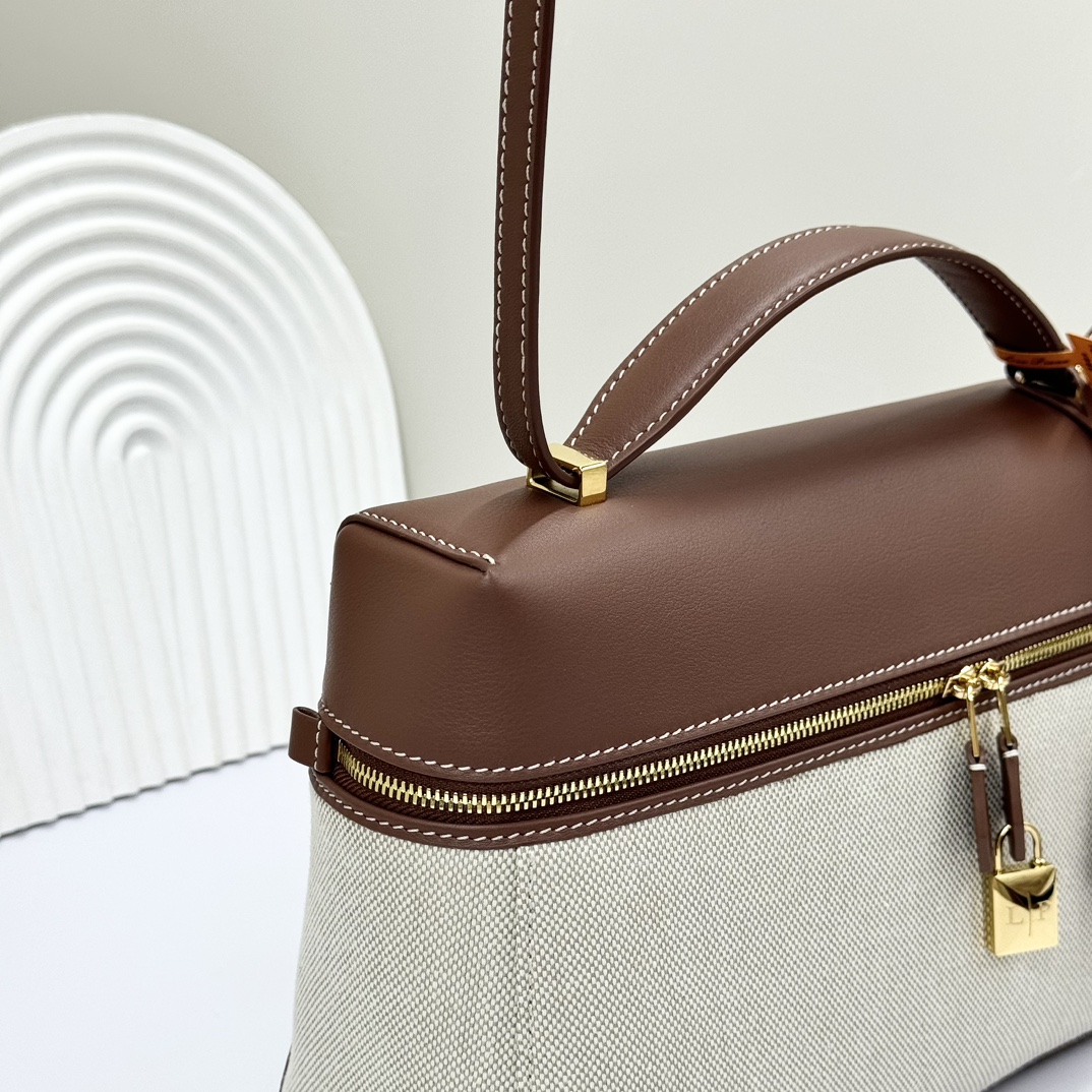 Loro Piana Extra Bag L27 Crossbody Bag FAO4759