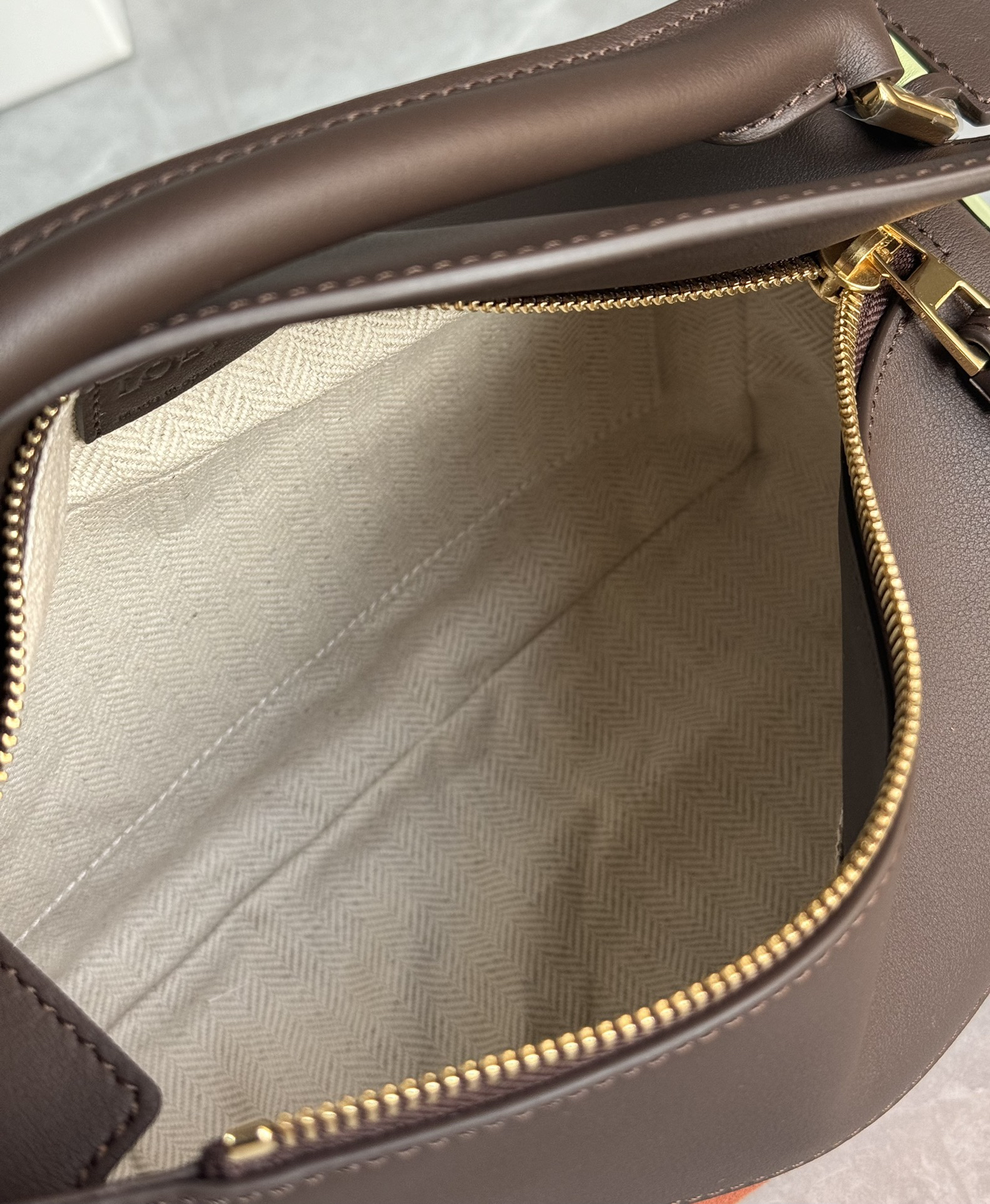 Loewe suede colorblocked zzle bag 0681
