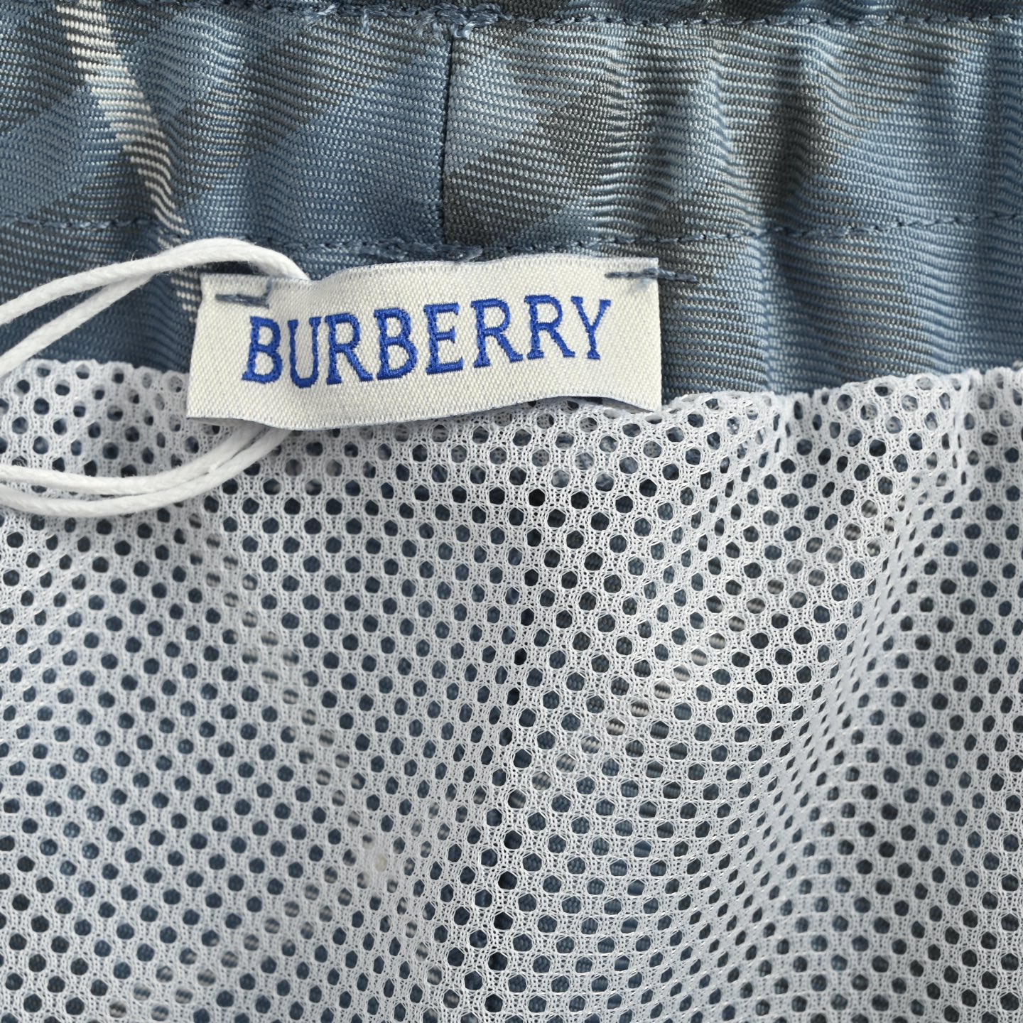Burberry 25ss drawstring twill check shorts
