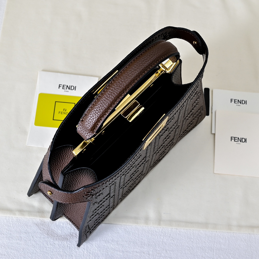 FENDI ekaboo iseeu small bag 3372