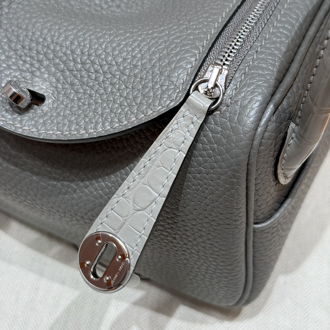 Hermès Mini Lindy OLGirs Meyer Handbag (Handmade to Order)