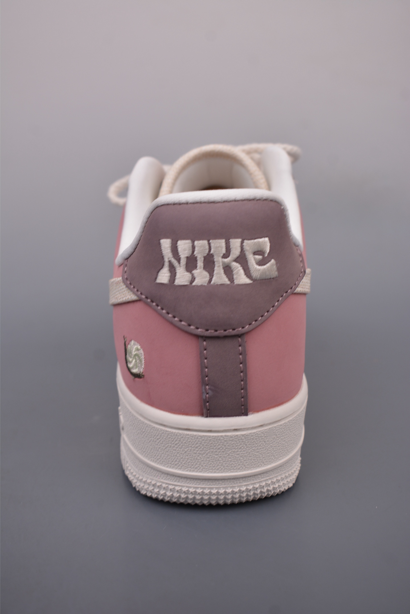 Nike Air Force 1 Low Low-top Sneakers Cherry Pink IB8874-111