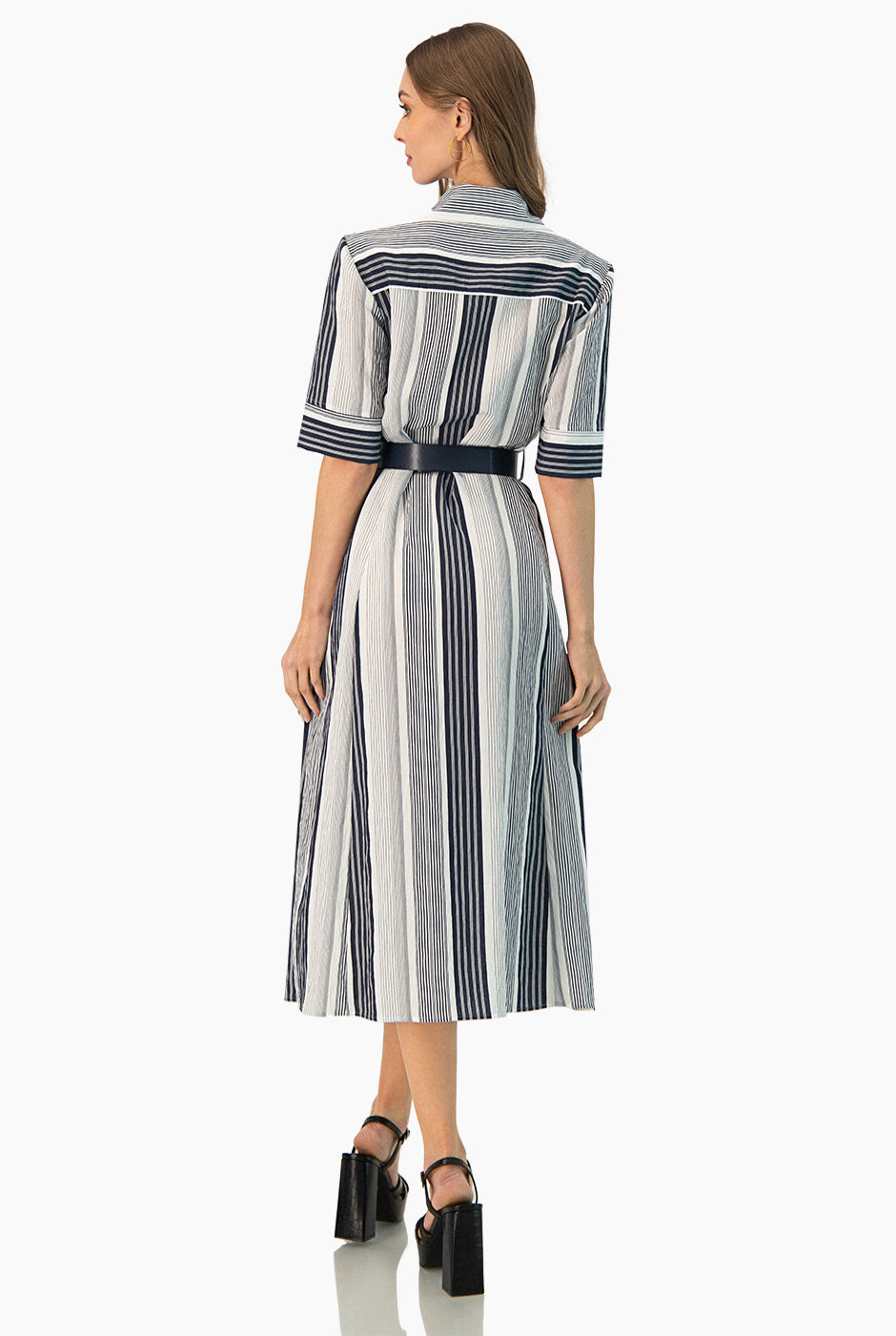 Vestido camisero de manga corta