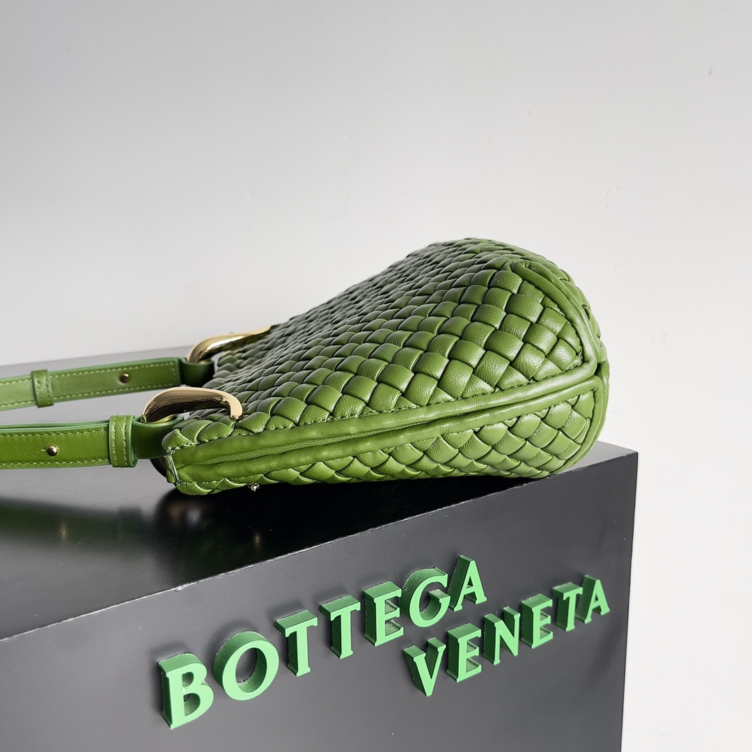 Bottega Veneta Early Spring New ier Small Arc Bag 730968