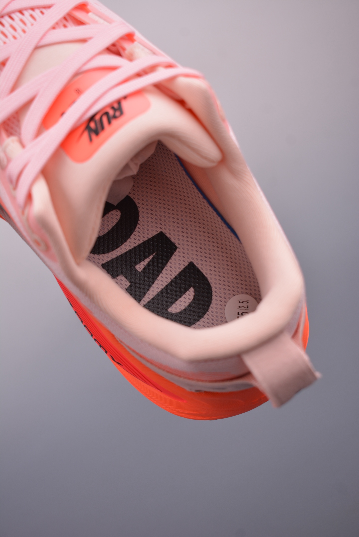 Nike Vomero 18 ZoomX running shoes Light Pink Black Hook HM6804-600