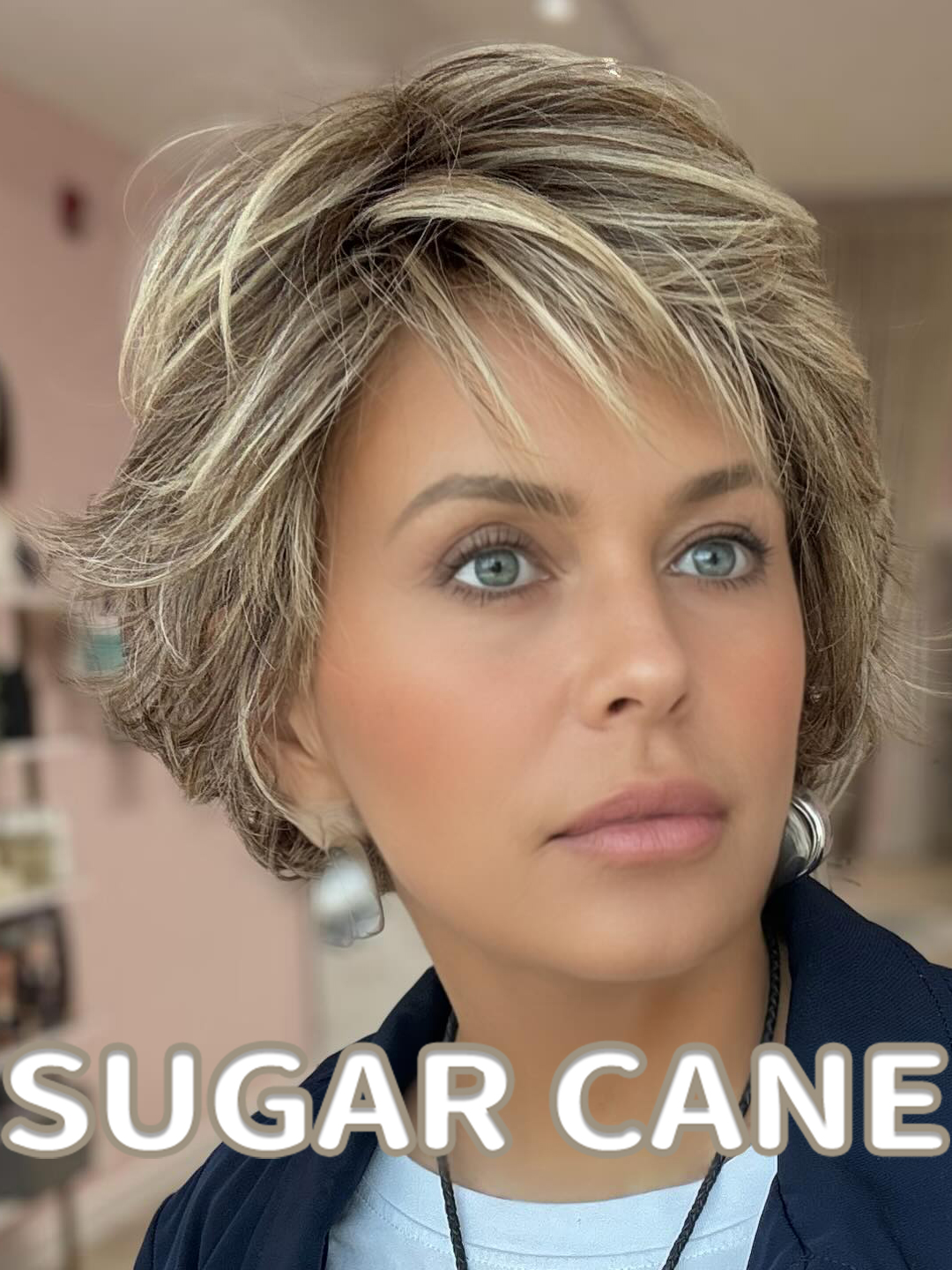 Short Tousled Bob Wig with Layers