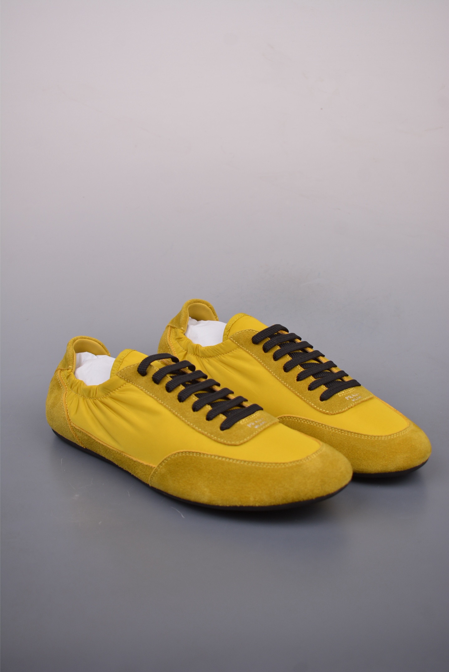 Prada SpringSummer Show Thin-soled Dexterity Shoes Yellow