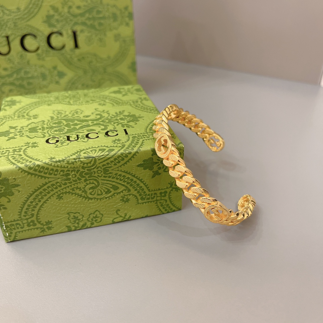 Gucci GG Flat Gold Bracelet