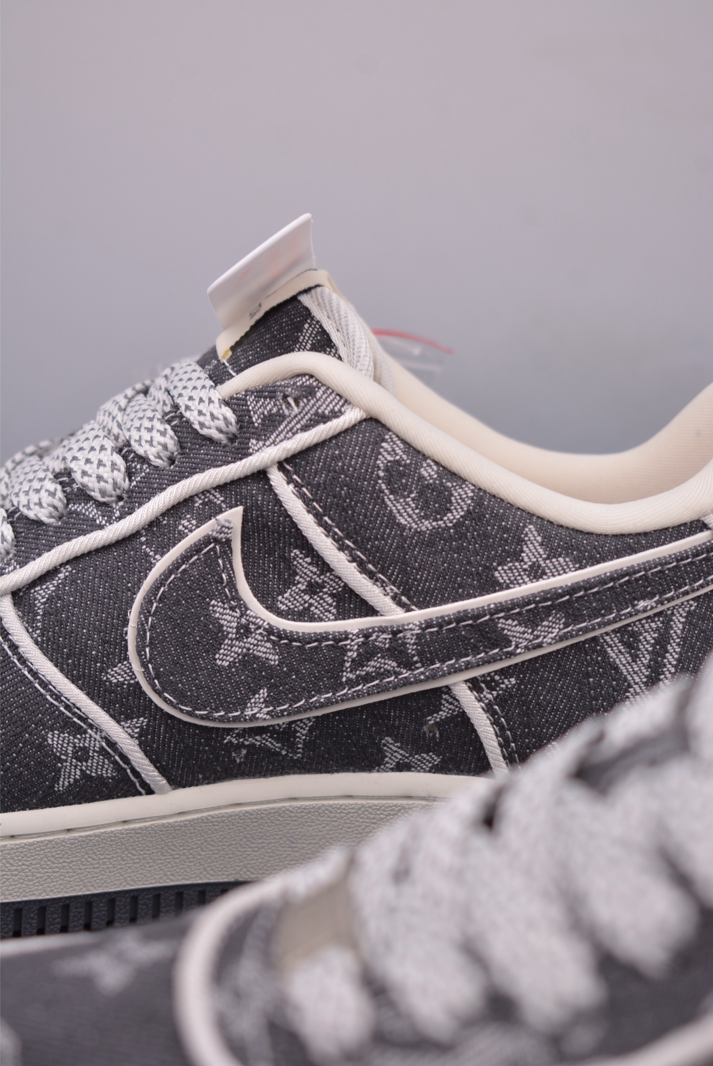 Louis Vuitton x Nike Air Force 1 07 LV8 Low Sneakers Denim Grey Denim Print SC9207-530