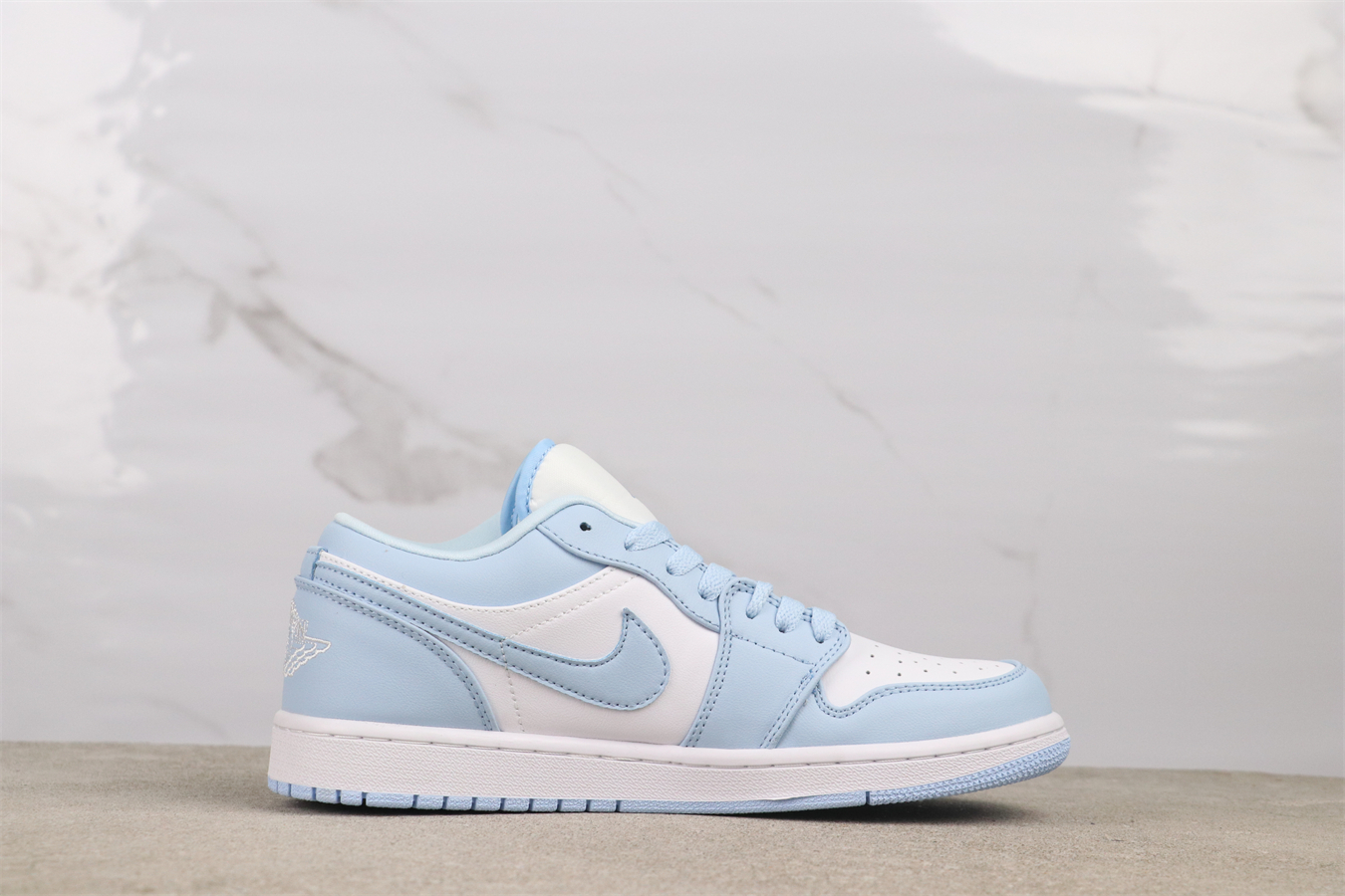 Air Jordan 1 Low Aluminum DC0774-141