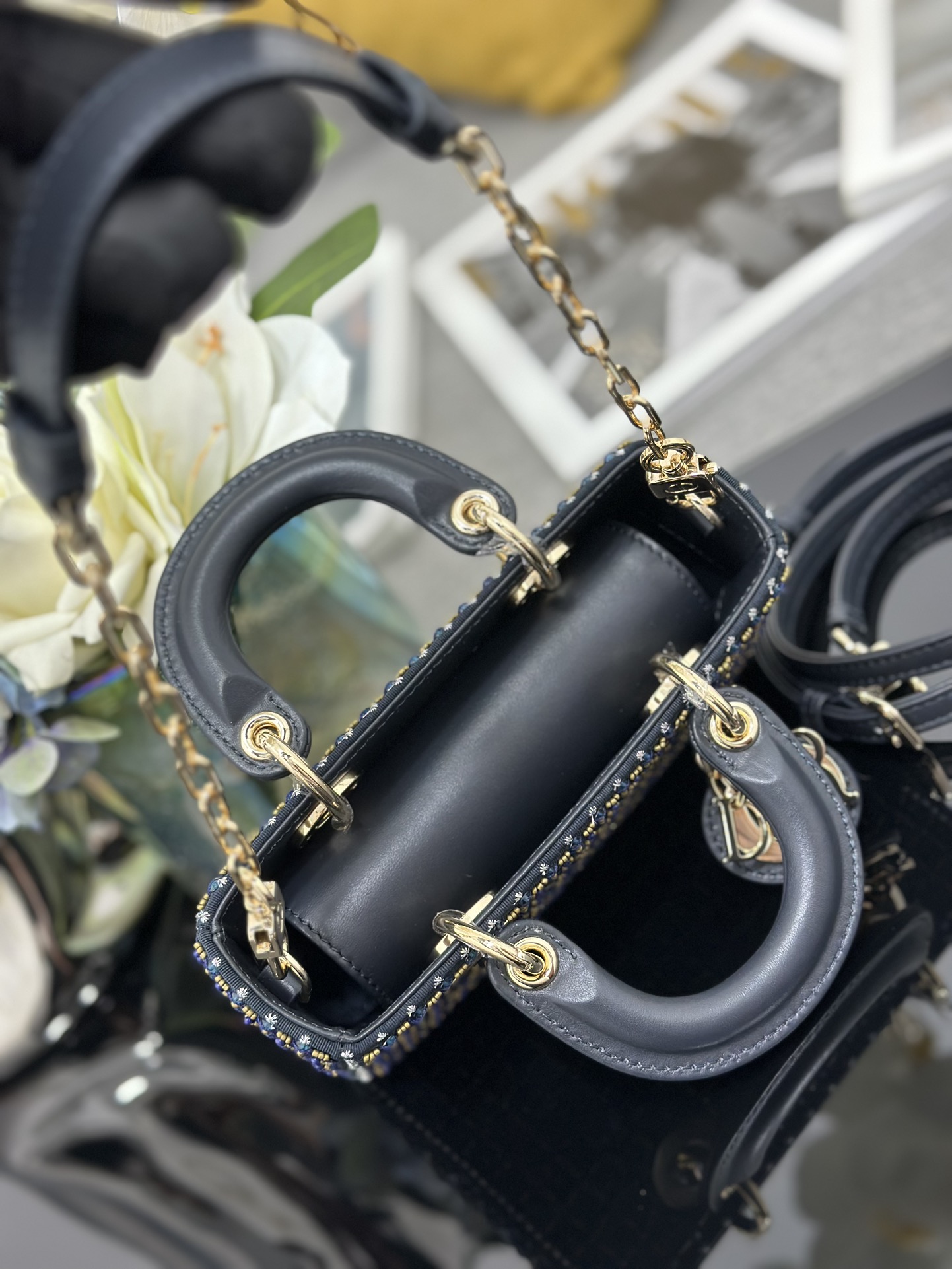 Dior Lady D-Joy Super Mini Embroidered Lens Blue Beads Lady Dior Bag S0910