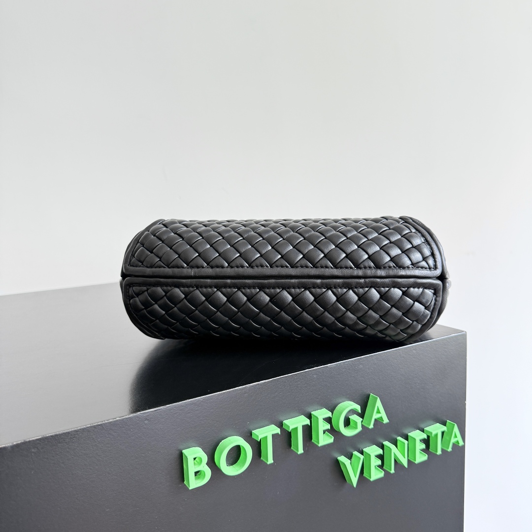 Bottega Veneta Early Spring New ier Small Arc Bag 730968