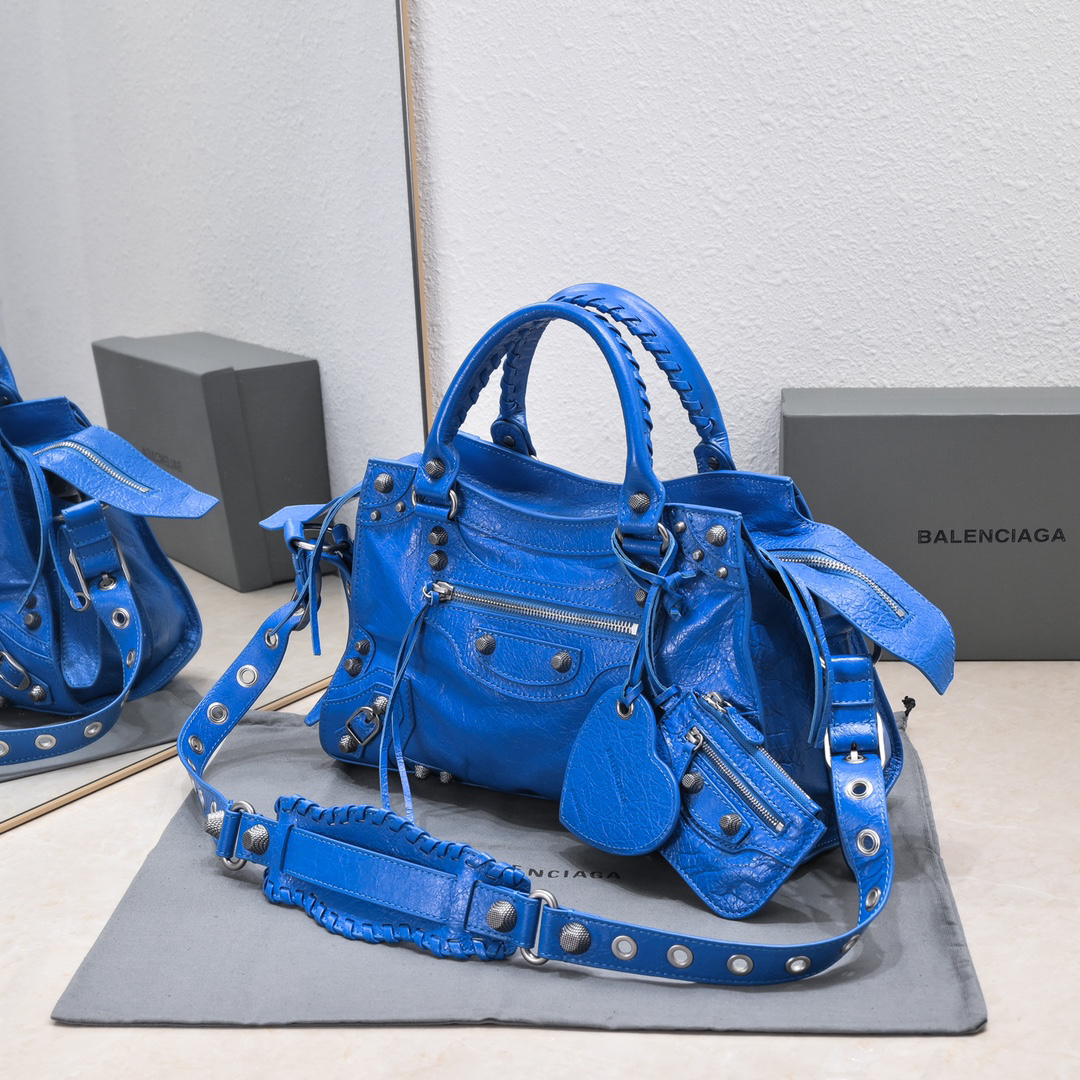 Balenciaga neo cagole motorcycle trapezoid medium