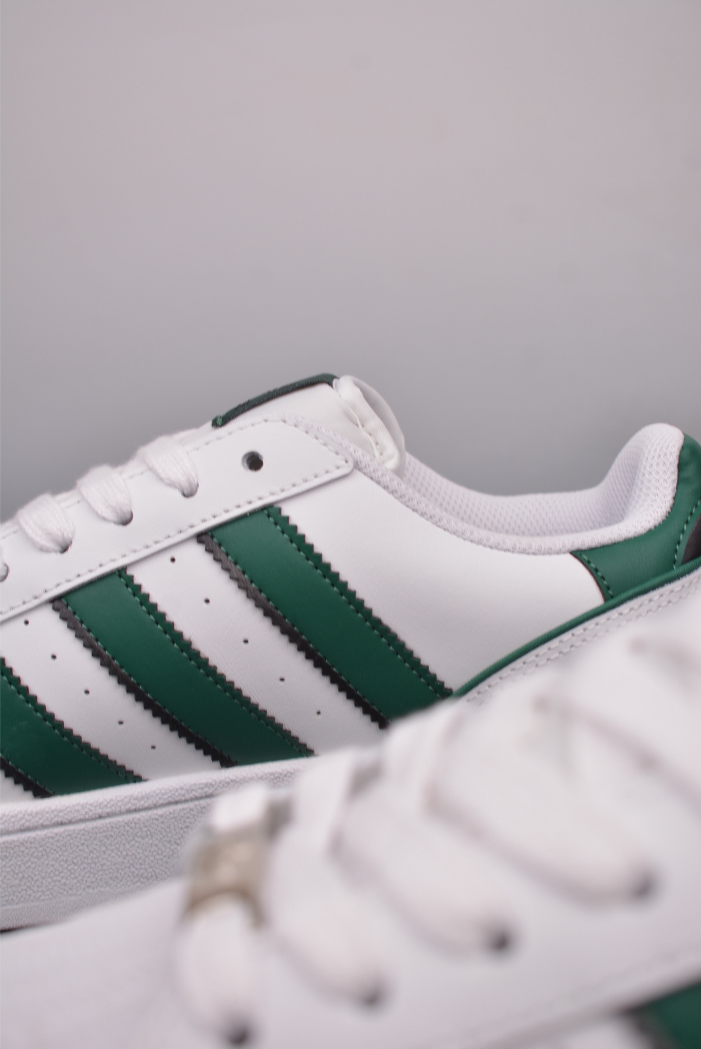 Adidas Originals SUPERSTAR XLG W White Green  IE0760