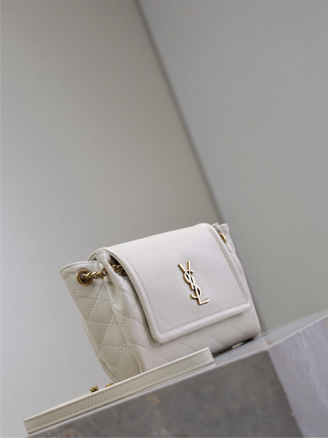 Yves Saint Laurent Mini Nolita Chain Bag 672738