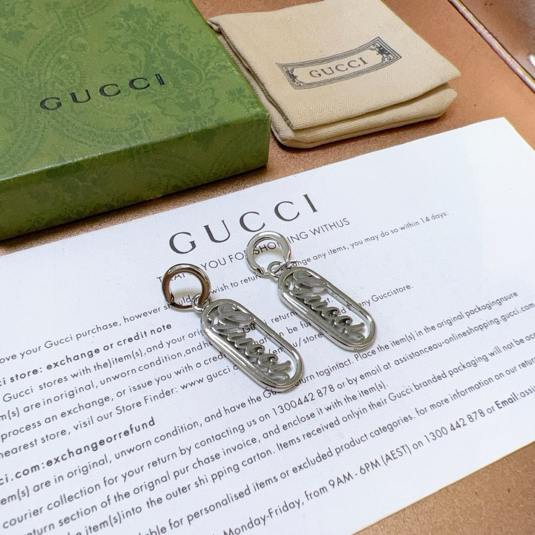 GUCCi font earrings