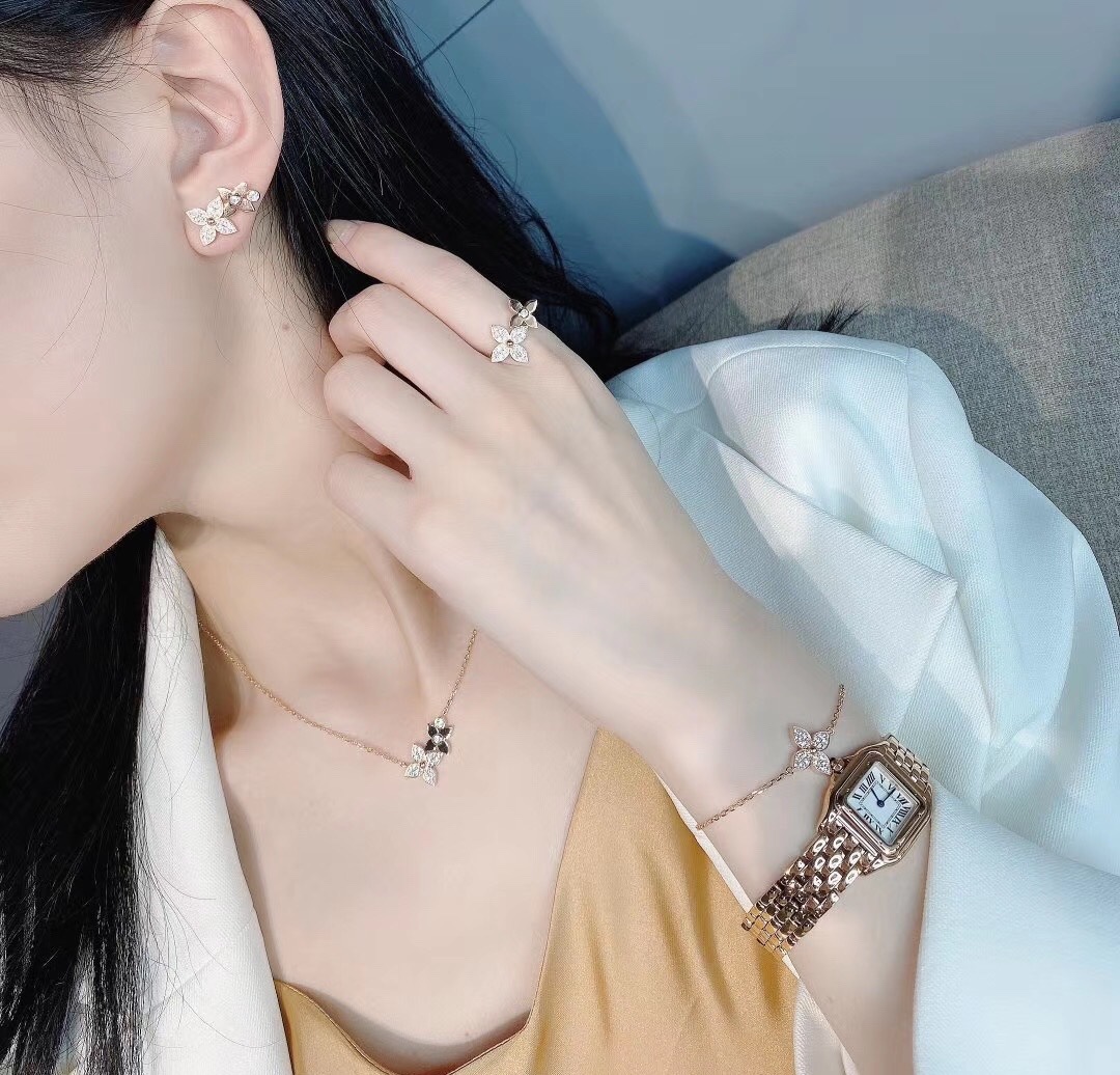 Louis Vuitton Star Blossom Collection Floral Earrings