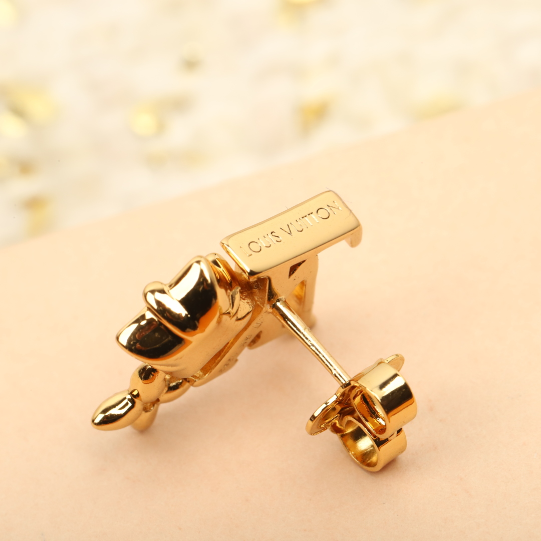 Louis Vuitton Pink Diamond Asymmetric Earrings