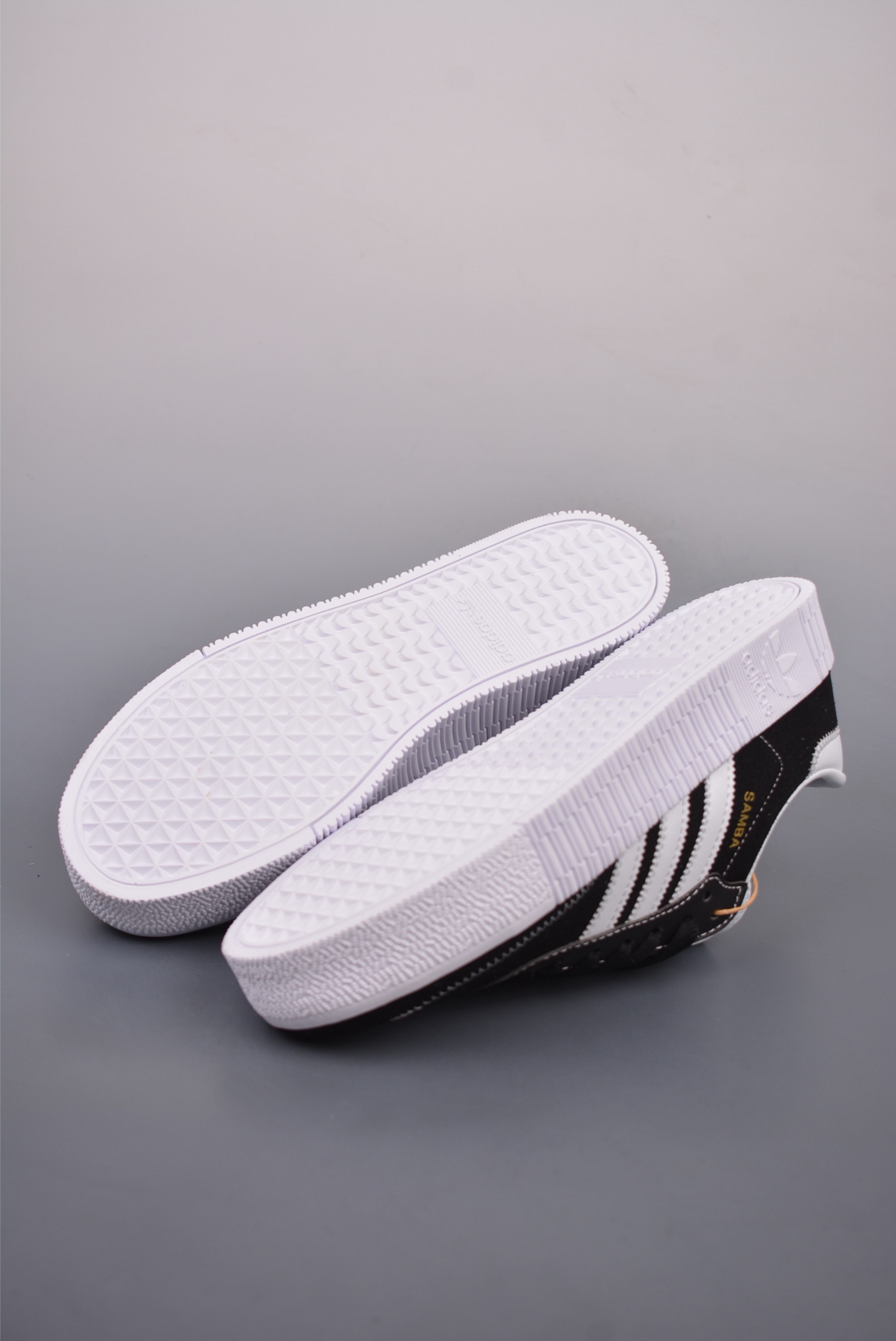 Adidas Originals Samba OG sneakers White and Black FU0666